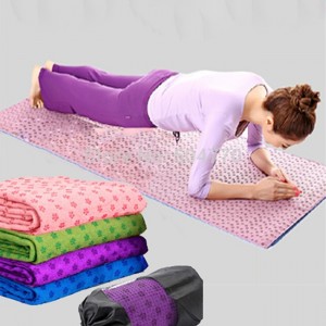 Cách sử dụng khăn trải thảm Yoga có thể bạn chưa biết